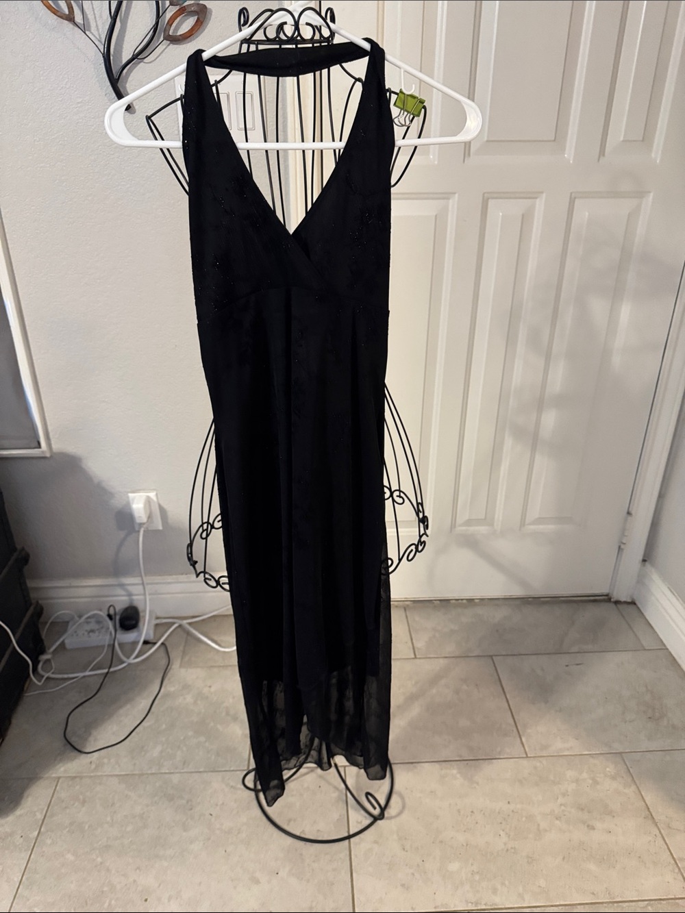 Finesse Black V-Neck Maxi Dress